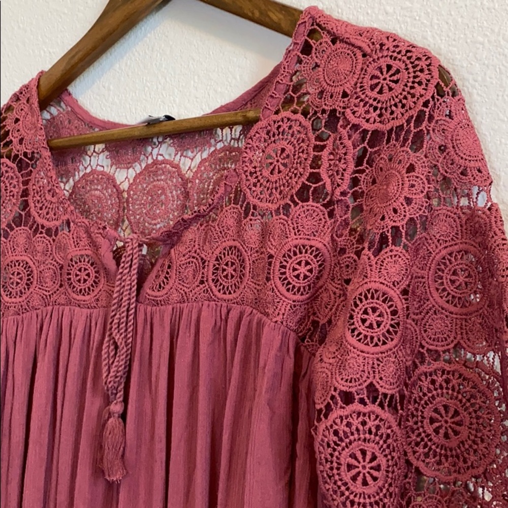 American Eagle Flowy Top Size S - image 2